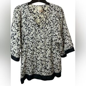 Da-Nang Black and White Floral 3/4 SS Cotton Silk Blend Blouse